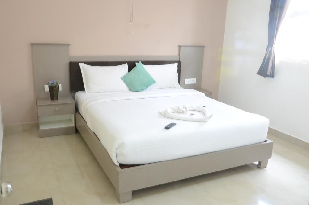 Oyo 4290 Silicon Suits Bangalore Ngoại thất bức ảnh